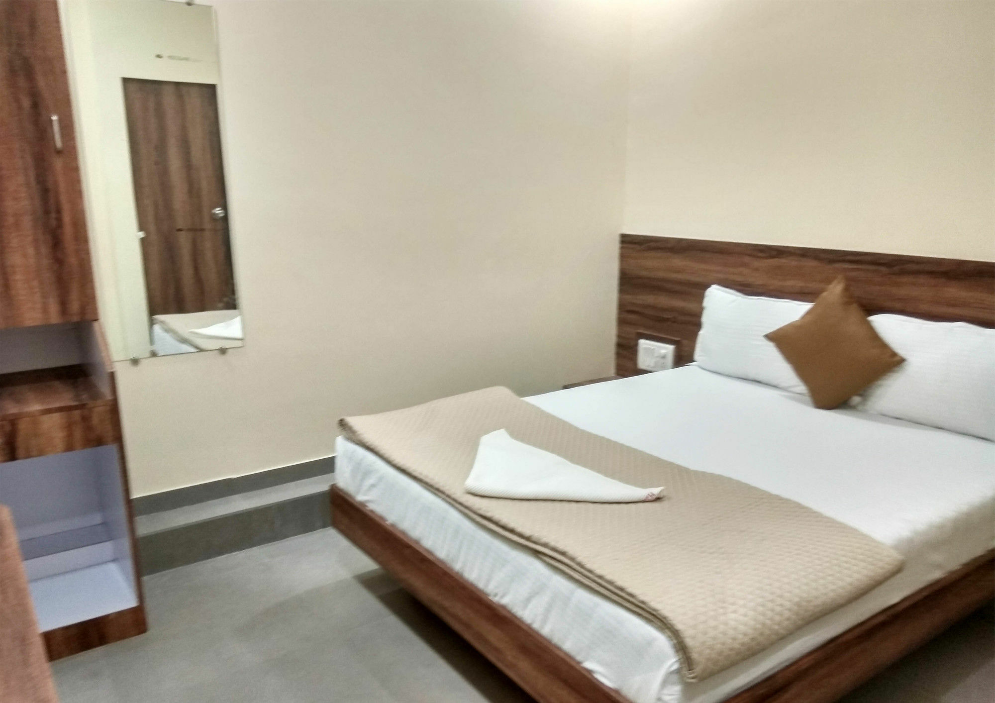 Terminus Square 호텔 Kurla 외부 사진