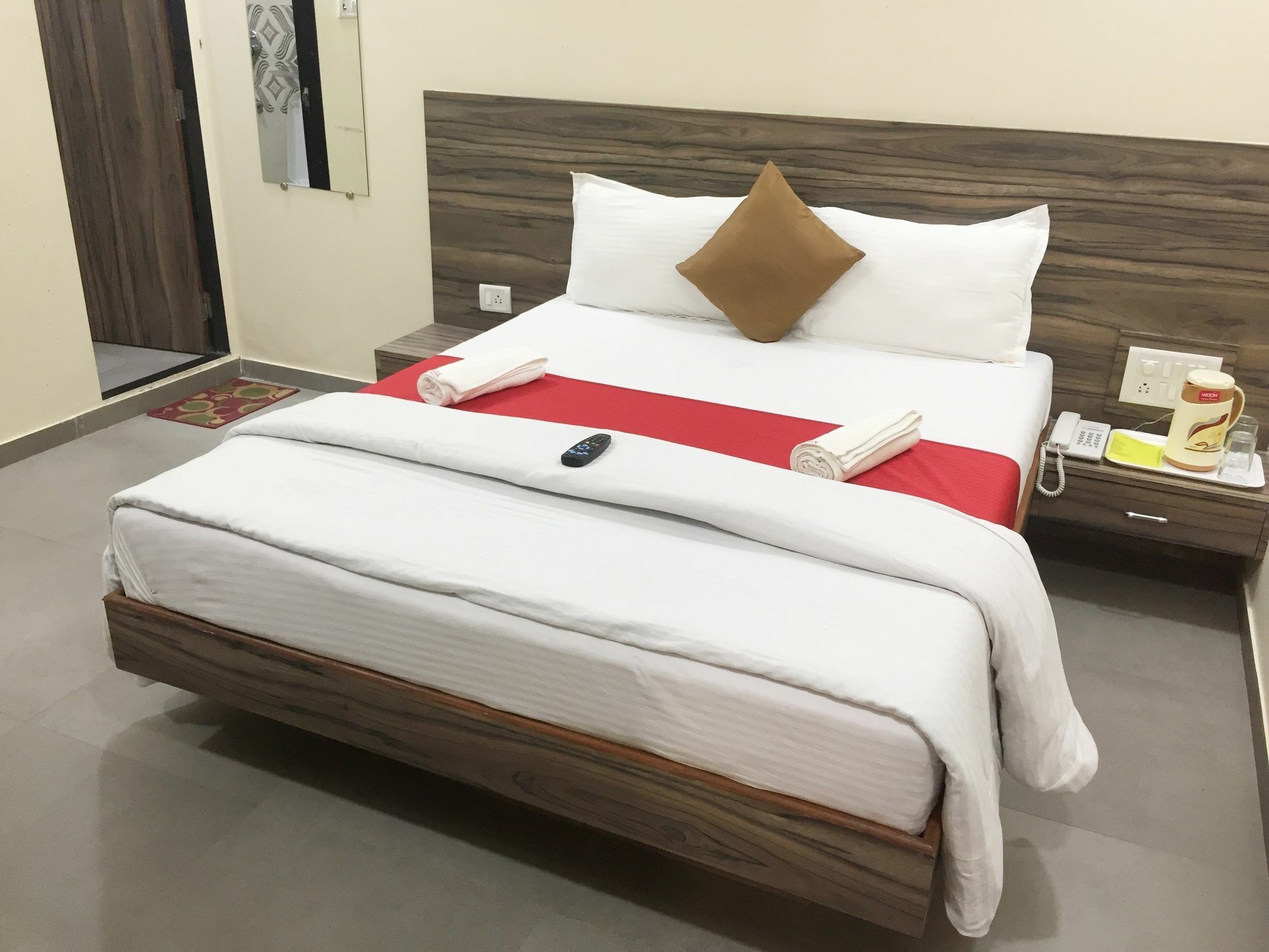 Terminus Square 호텔 Kurla 외부 사진